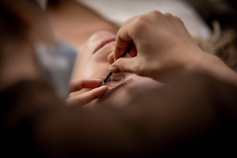 En beauty fashion model brand photoshoot kyttn auckland 768x512