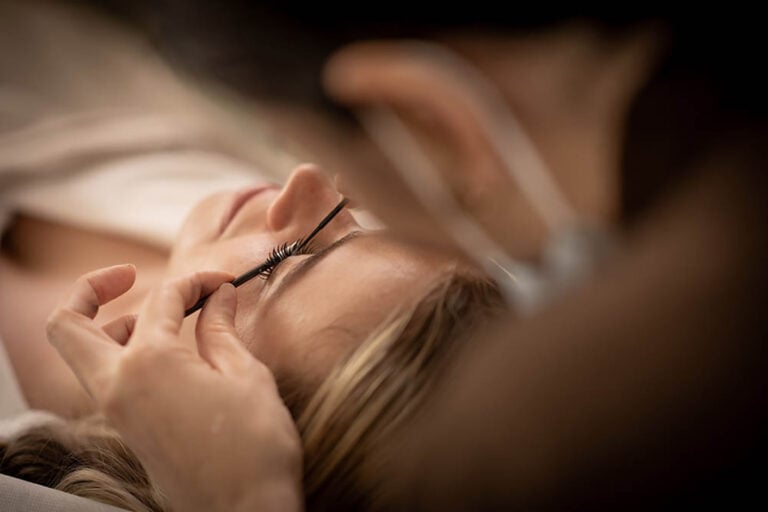 En beauty fashion model lash lift brand photoshoot kyttn auckland 1440 768x512