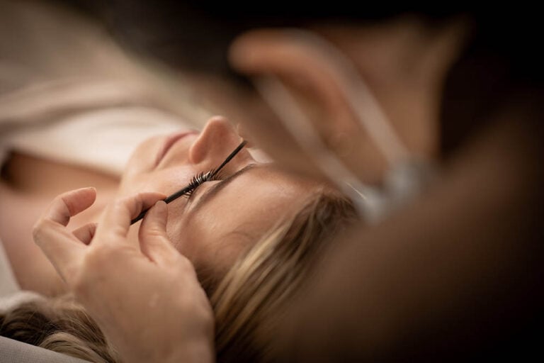 En beauty fashion model lash lift brand photoshoot kyttn auckland 768x512